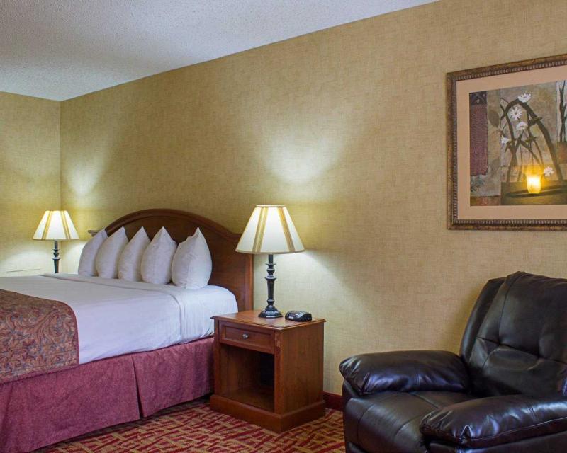 Devils Lake Inn By Oyo Near Devils Lake Regional Airport Екстер'єр фото