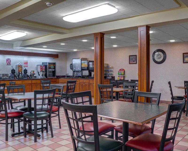 Devils Lake Inn By Oyo Near Devils Lake Regional Airport Екстер'єр фото
